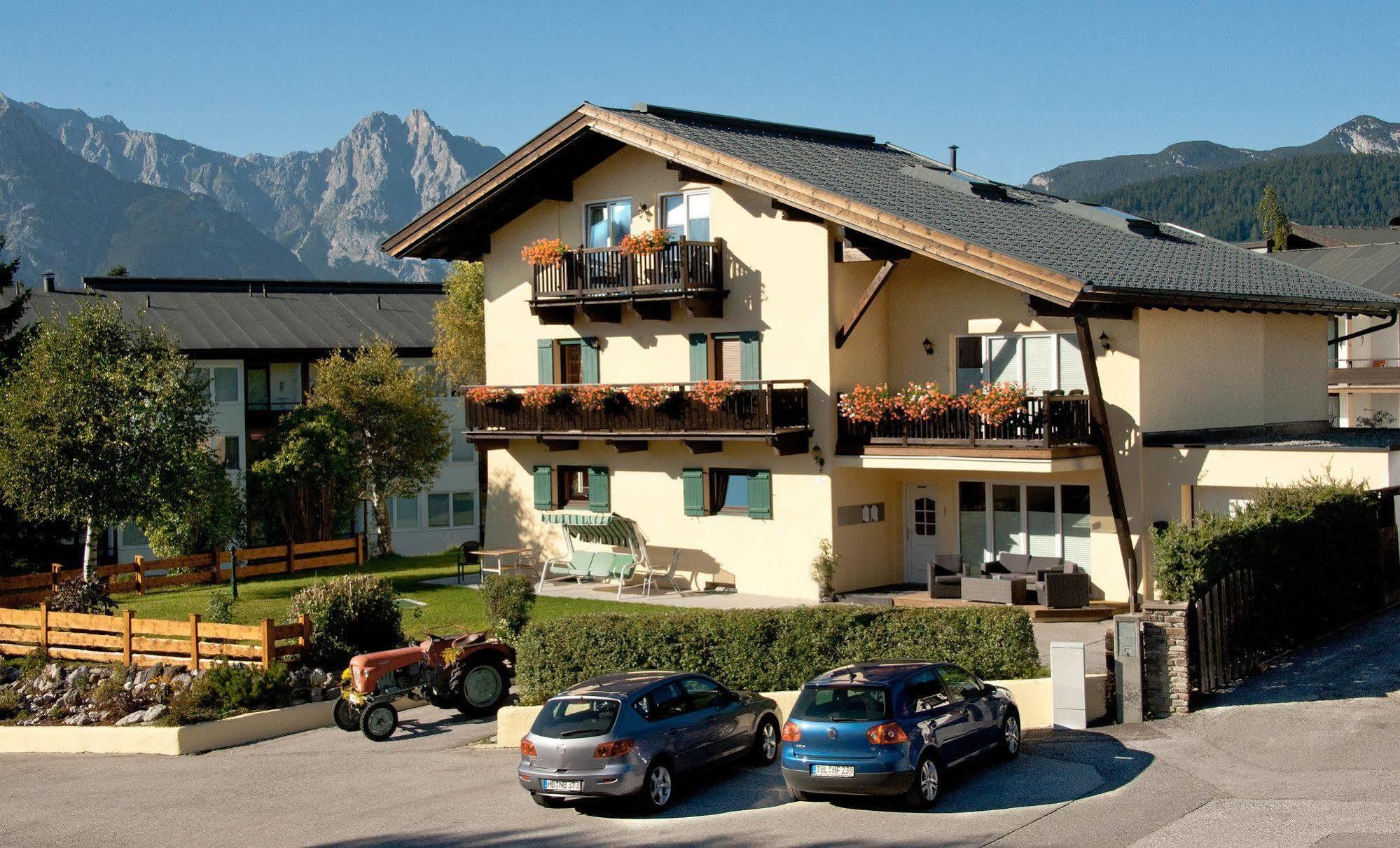 Alpenlandhaus Menardi Seefeld in Tirol Exterior foto